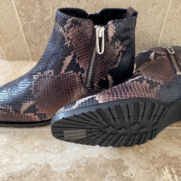 Aqualtalia Fantina Weatherproof Bootie NWT - Picture 3 of 5